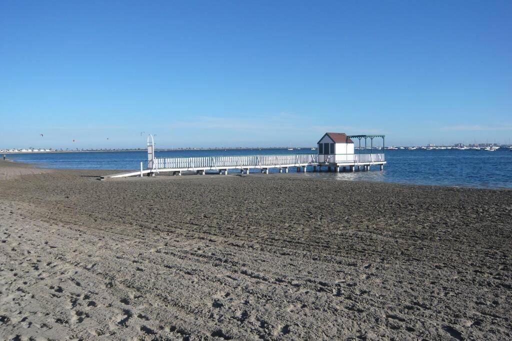 Piso En Primera Linea Con Wifi Y Vistas Al Mar โลปากัน ภายนอก รูปภาพ