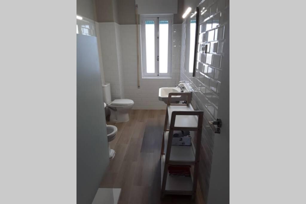 Piso En Primera Linea Con Wifi Y Vistas Al Mar โลปากัน ภายนอก รูปภาพ