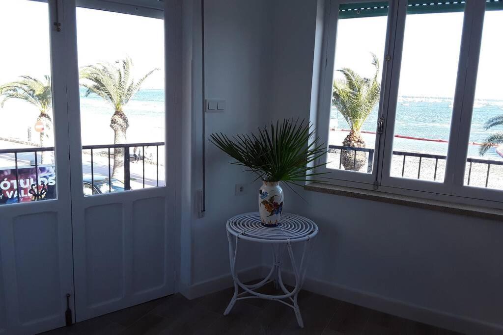 Piso En Primera Linea Con Wifi Y Vistas Al Mar โลปากัน ภายนอก รูปภาพ