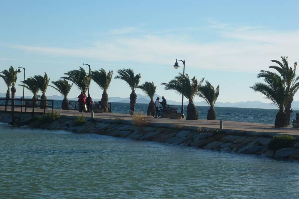 Piso En Primera Linea Con Wifi Y Vistas Al Mar โลปากัน ภายนอก รูปภาพ